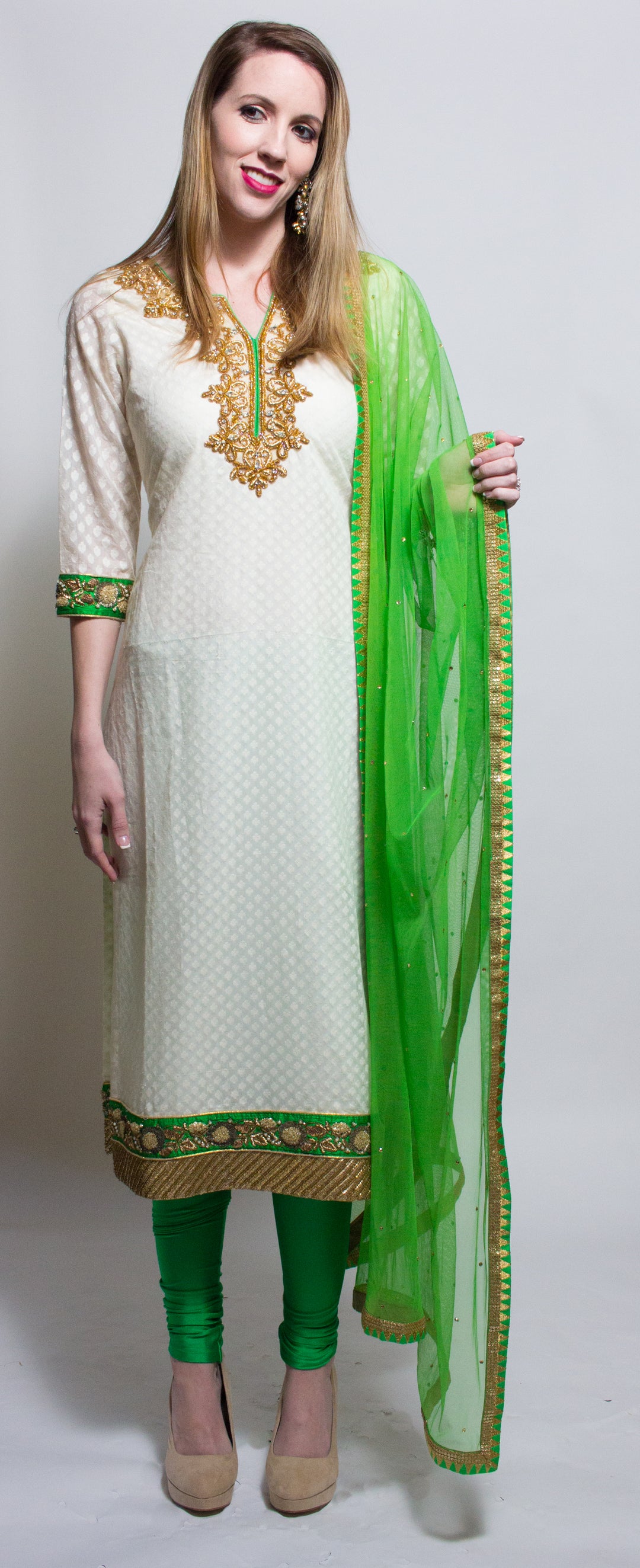 Chanderi Silk Kurta Adorned With Intricate Zardosi Work, Paired Elegantly With Pants And A Matching Dupatta - Rent