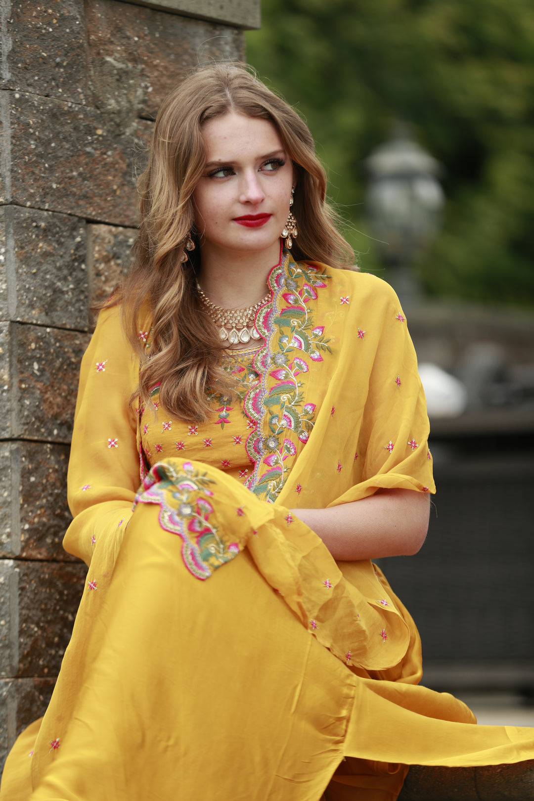 Radiant Mustard Yellow Fusion Set  Contemporary Elegance Redefined - Rent