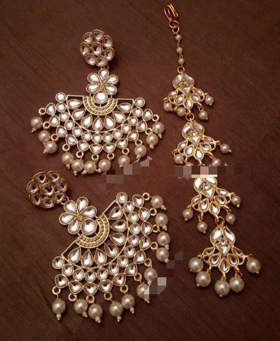 Kundan Gold Plated Earrings Pair with Maang Tikka