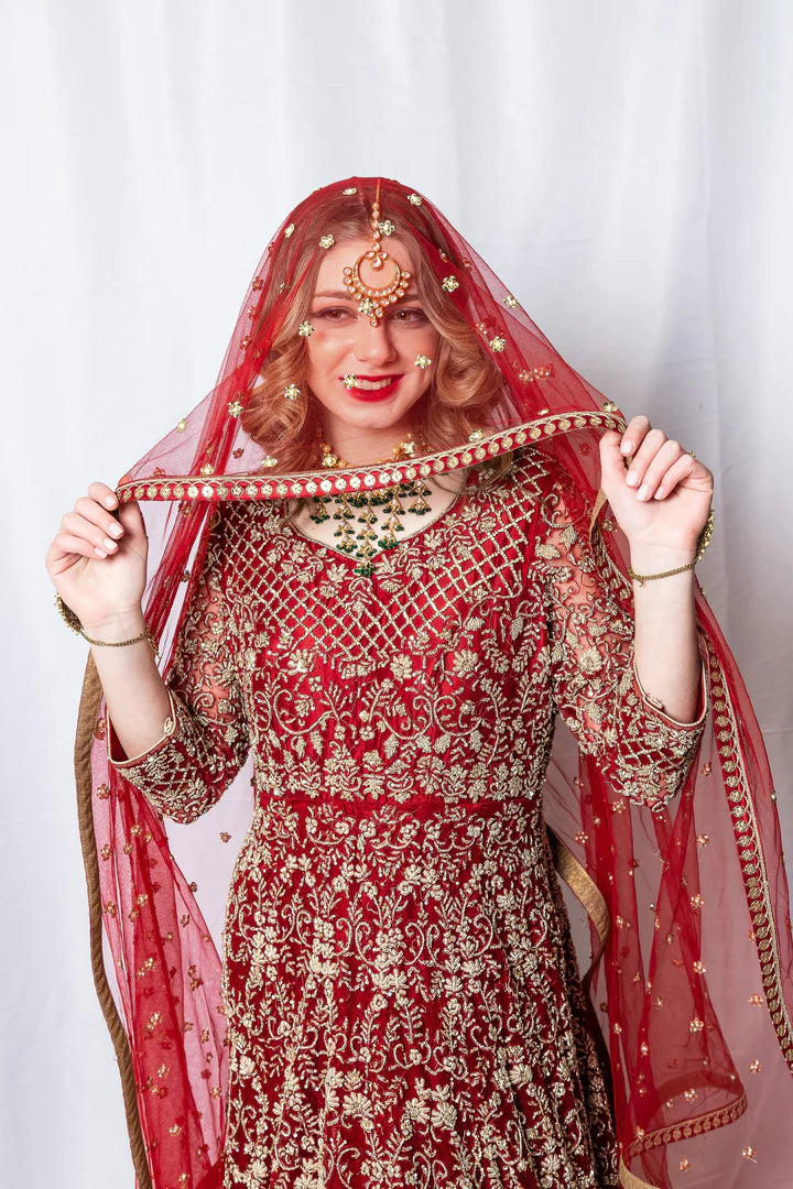 The Cutting Edge of Wedding Trends: Deinfluencing Your South Asian Celebration