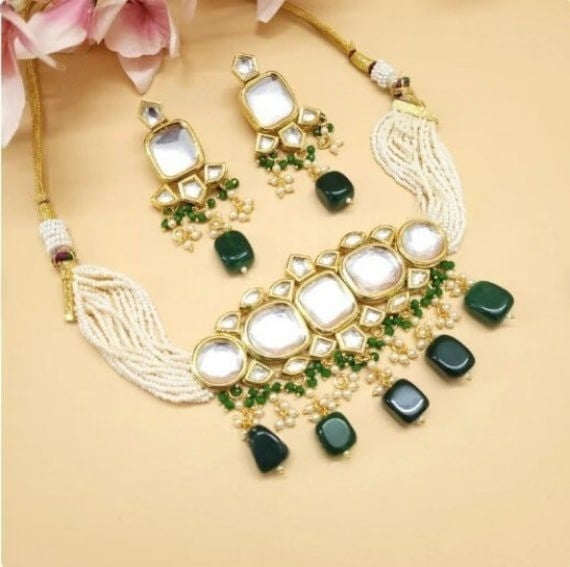 Beautiful Kundan Necklace  Set - Rent