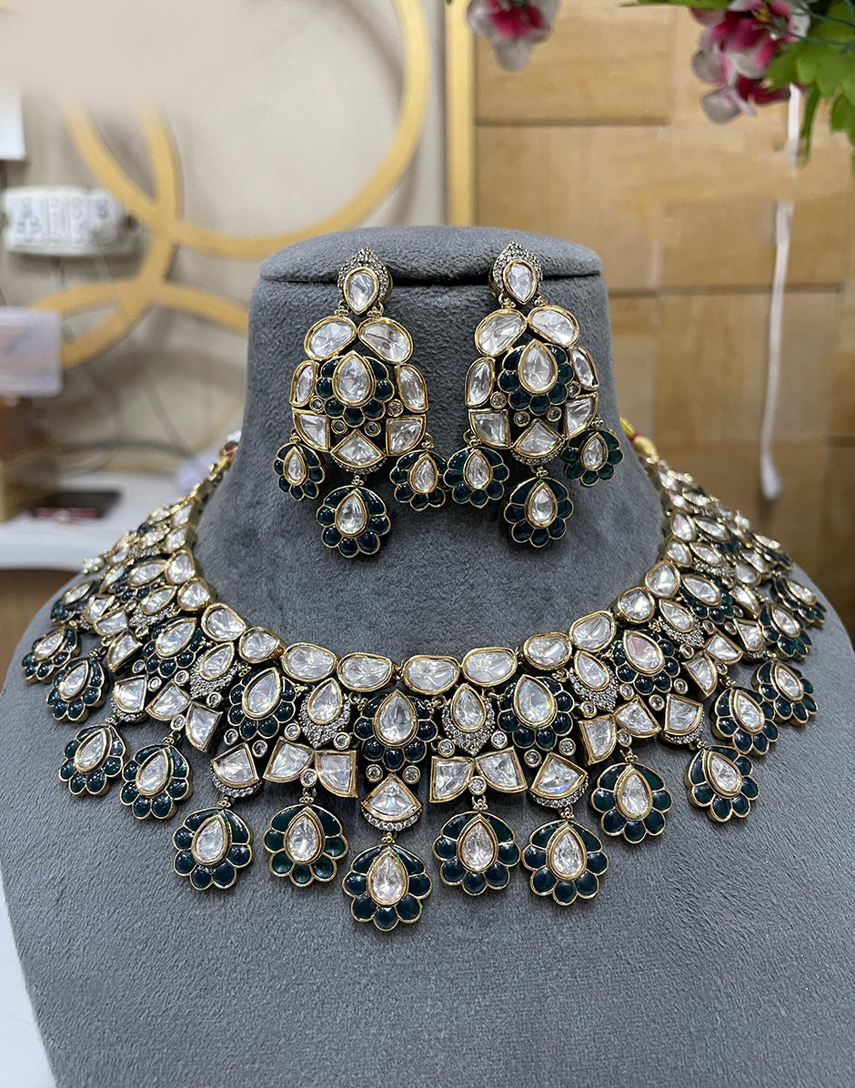 Antique Green Kundan Jewelry Set Necklace & Earrings for Festive Occasions