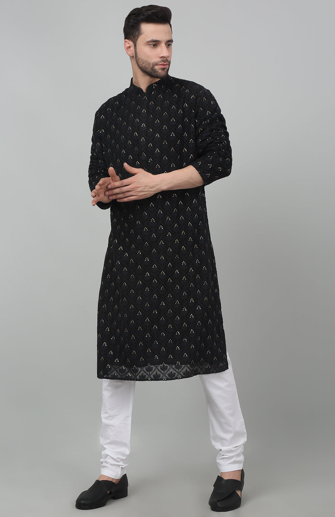 Black Jahaan Embroidered Kurta Set - Rent