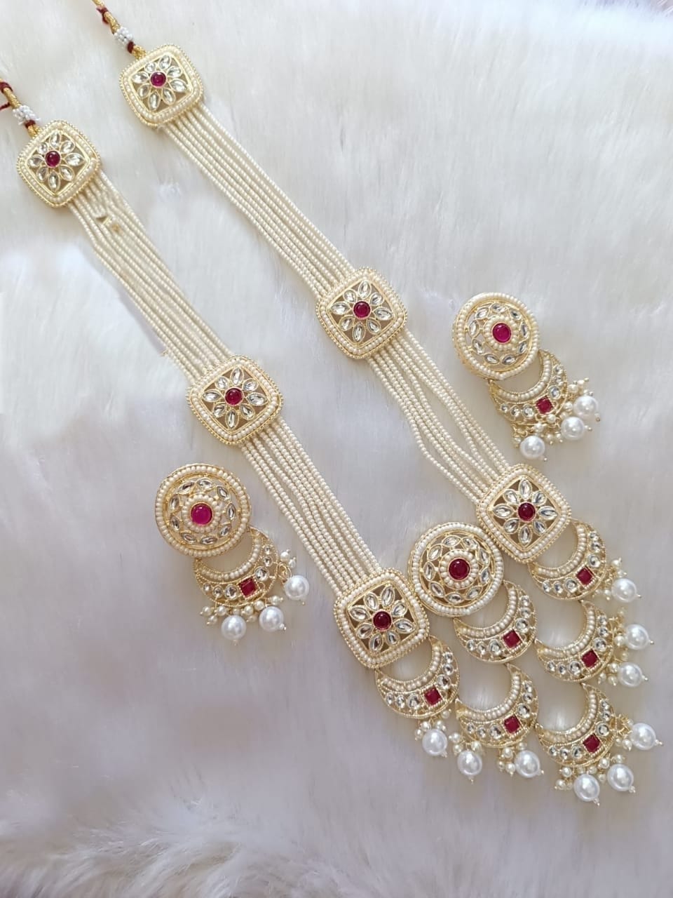 Elegant Emerald White & Pink Necklace Set - Rent