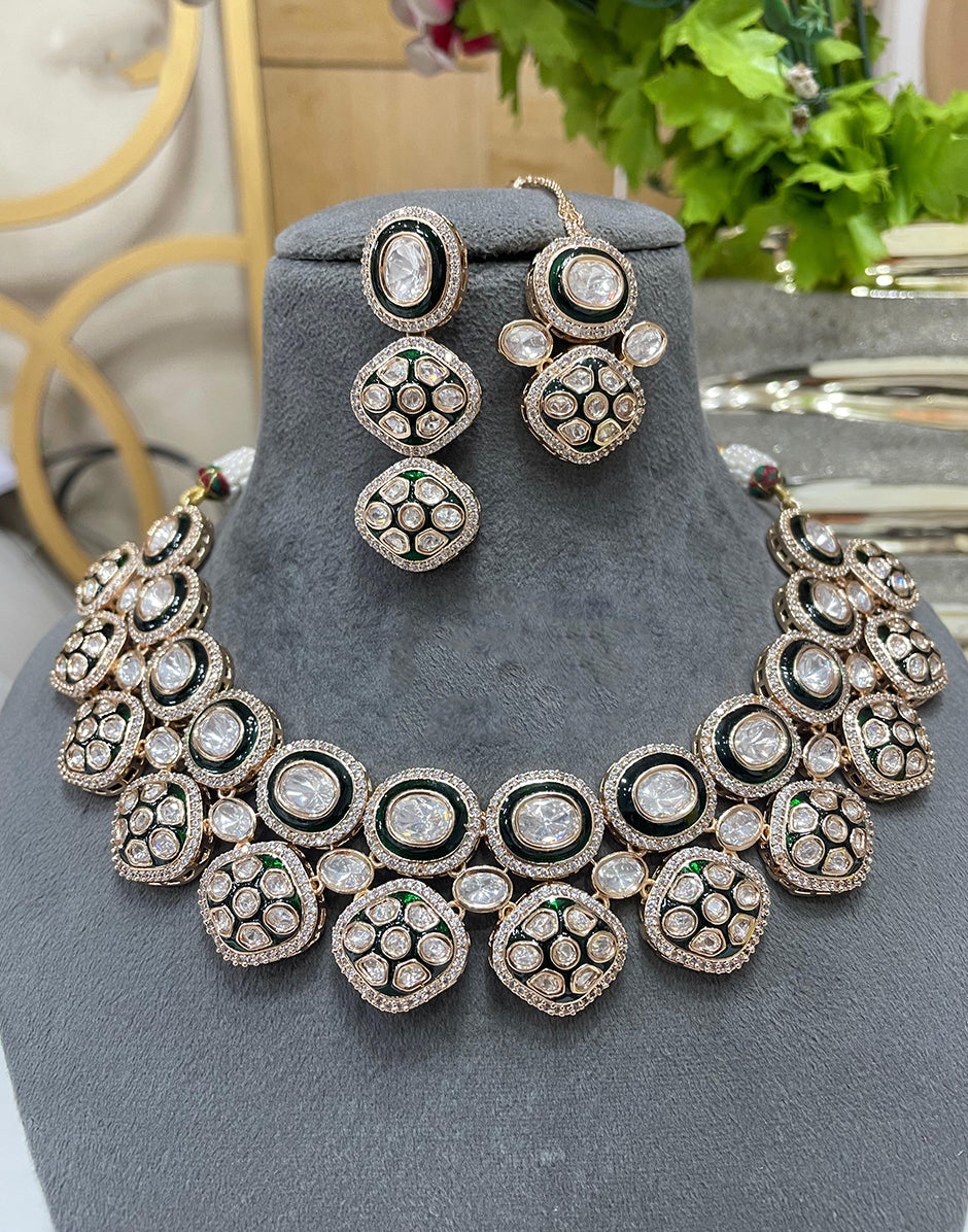 Handcrafted Green Kundan Jewelry Set Necklace & Earrings for Festive Wear