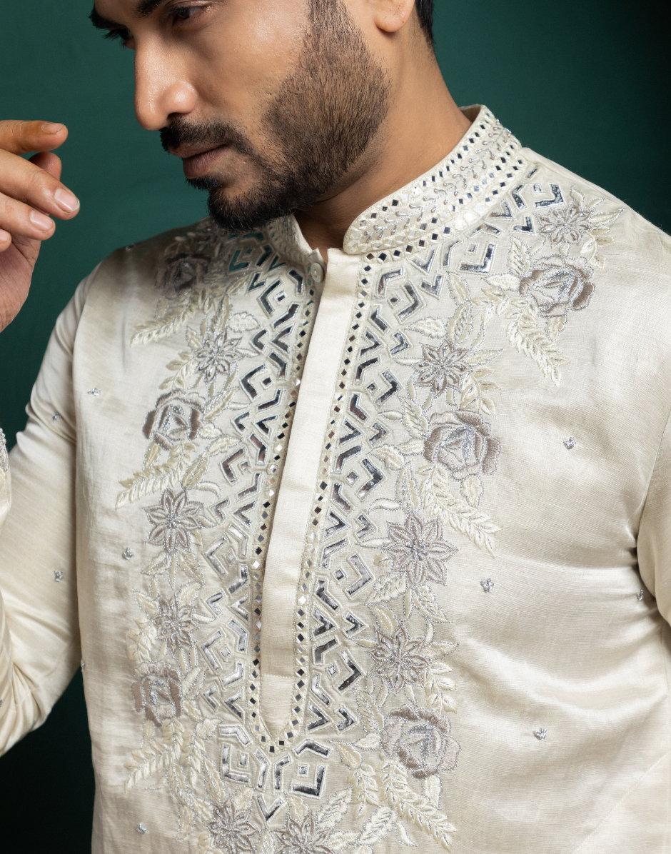 Ivory Grace Embroidered Kurta Set with Exquisite Detailing