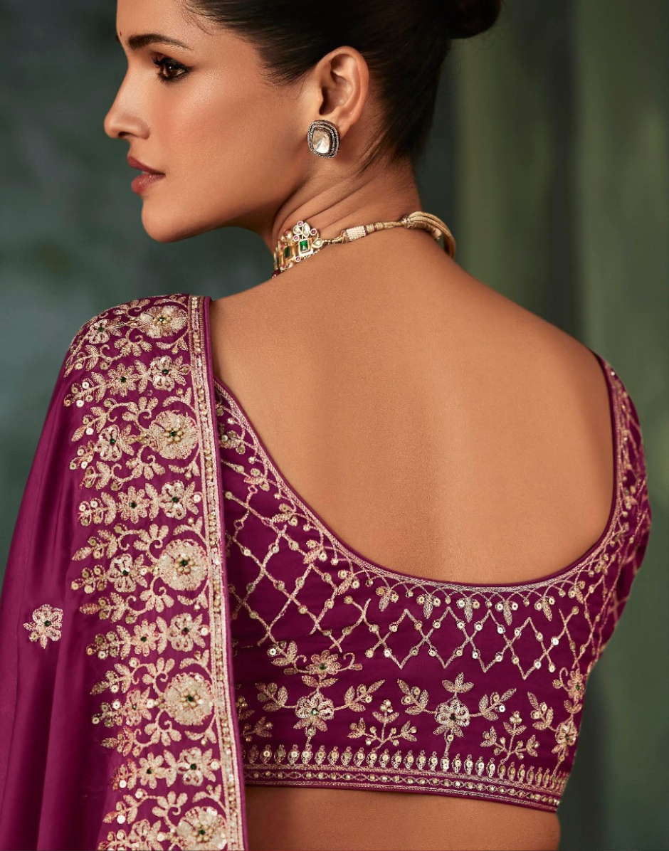 Majestic Magenta Handcrafted Saree Luxurious Aari and Handwork Detailing for Special Occasions - Buy_3