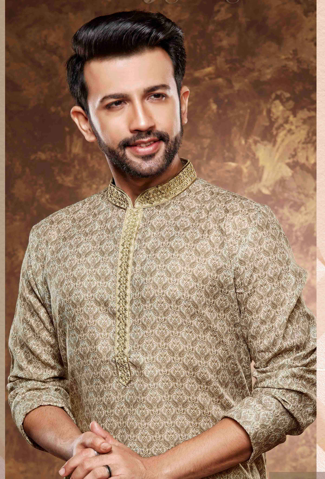 Men Cream Digital Print Poly Cotton Kurta Pyjama