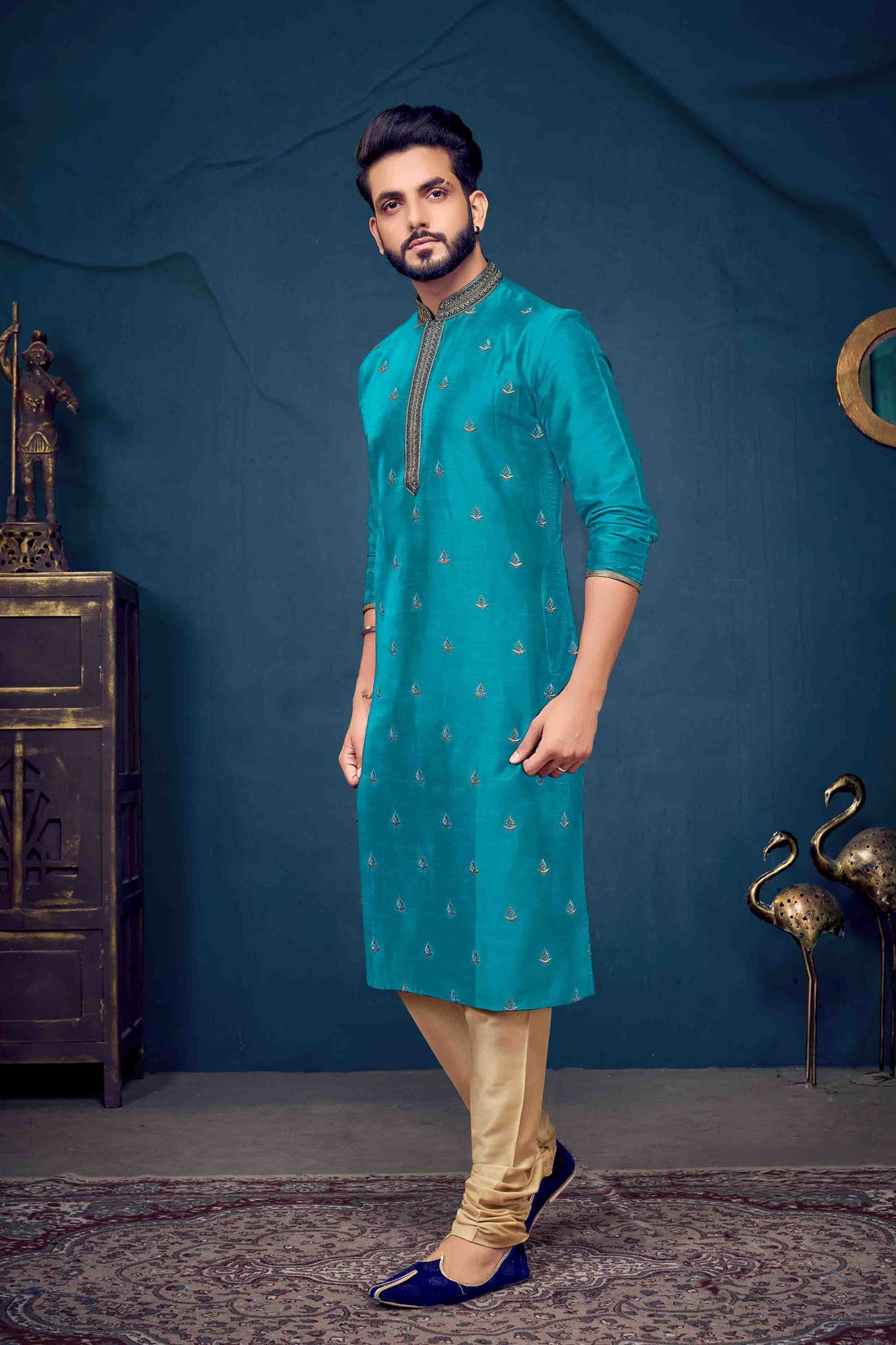 Men Rama Green Slub Silk Embroidered Kurta Pyjama