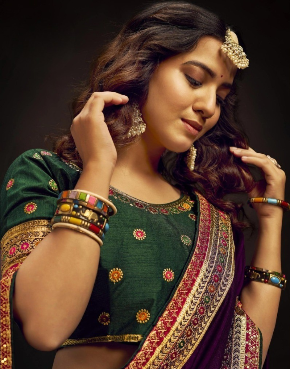 Premium Dark Purple Saree Heavy Swarovski Sequin Embroidery with Designer Border & Matching Blouse - Buy_1