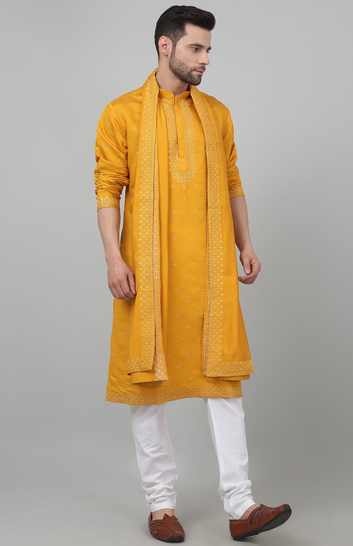 Riwayat Kurta Dupatta Churidar Set - Rent