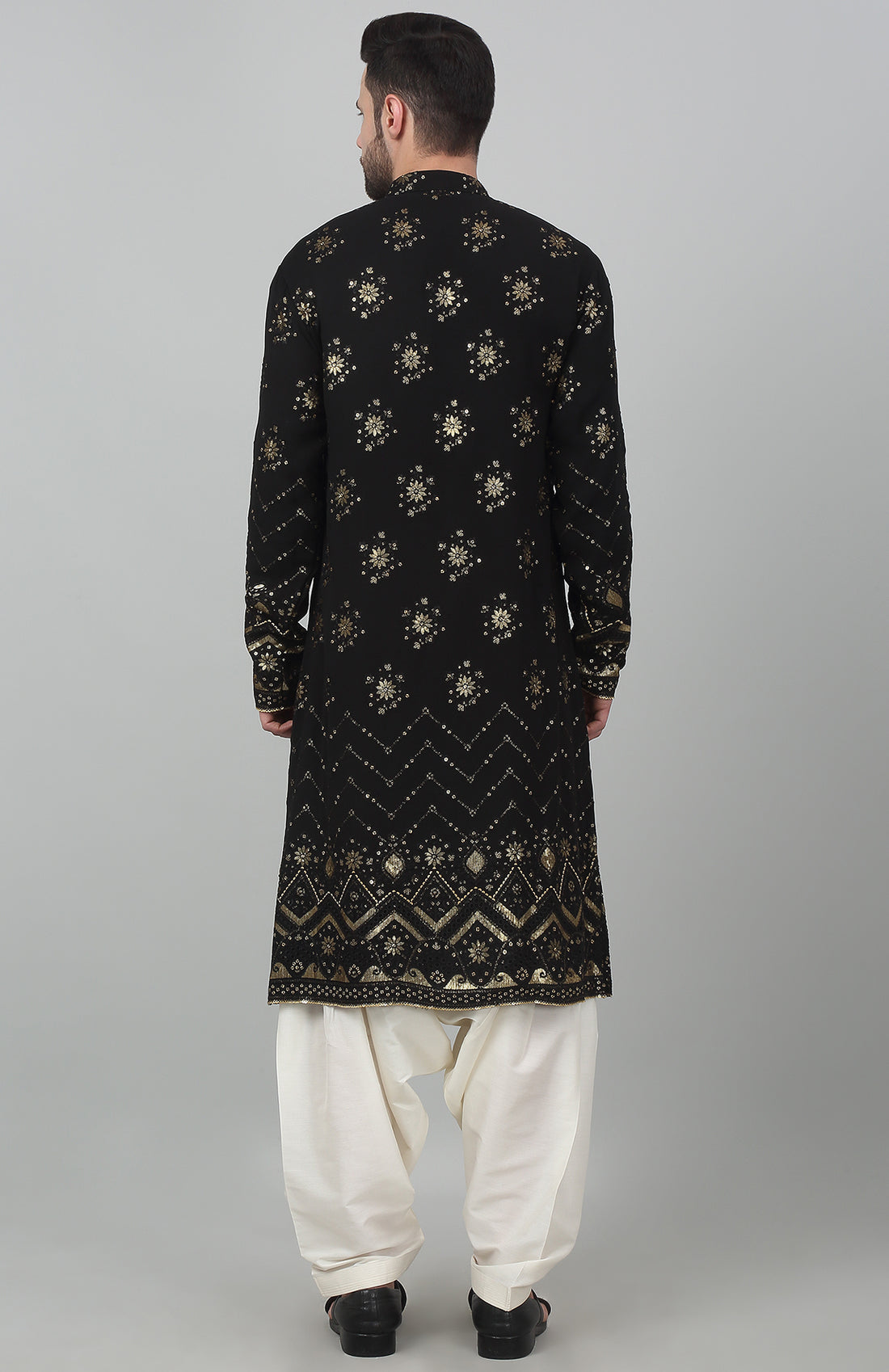 Sitaara Jahan Embroidered Kurta Patiala Set - Rent