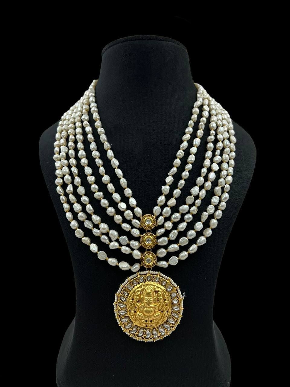 Snowflake Elegance White Pearl Necklace Set - Rent