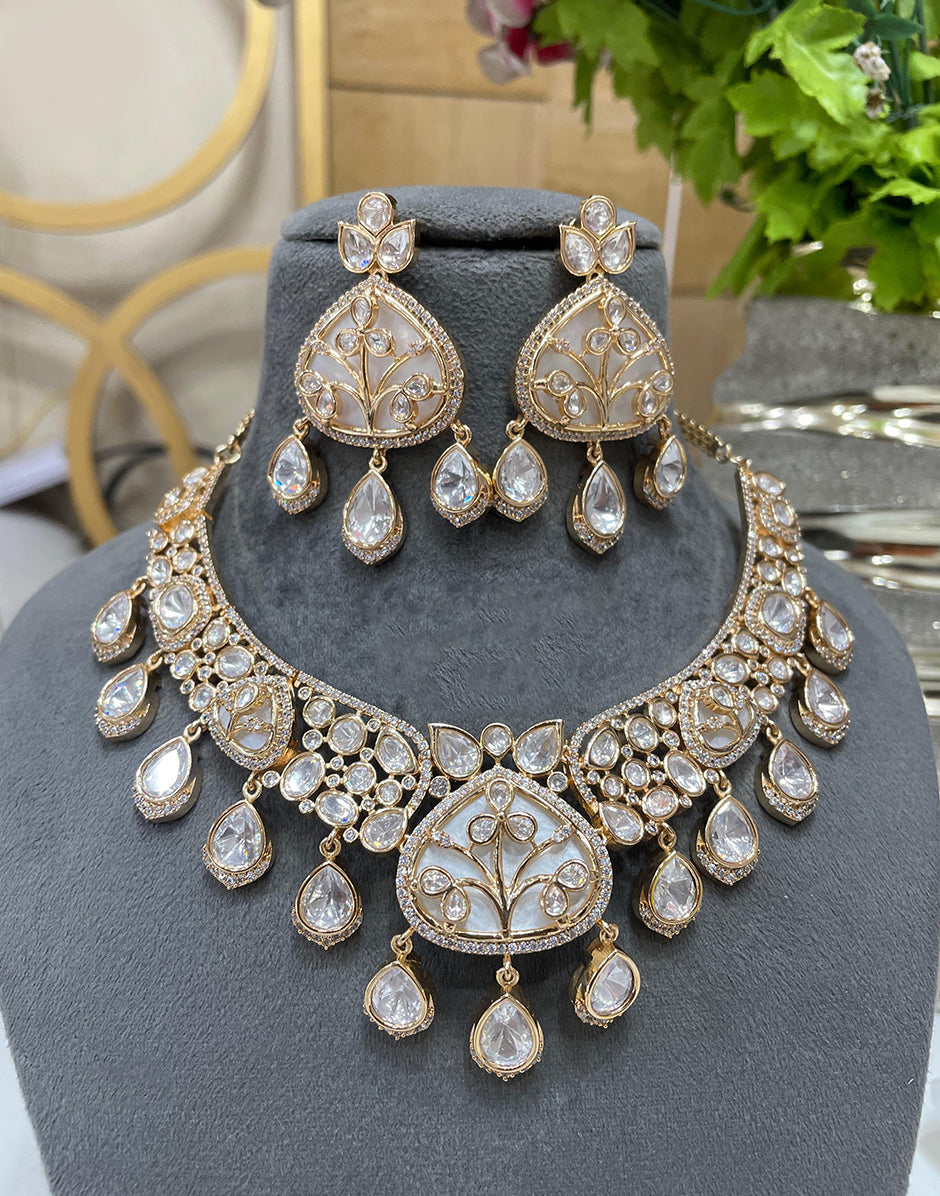 Timeless White Kundan Set Traditional Necklace and Earrings for Party & Festive Wear