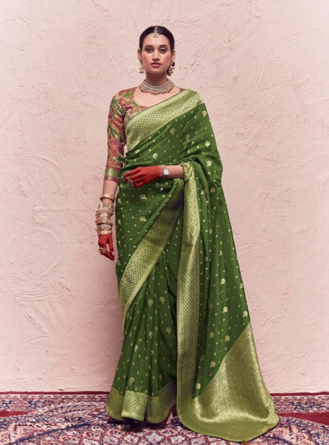 Beautiful Sap green and gold jacquard silk saree - rent