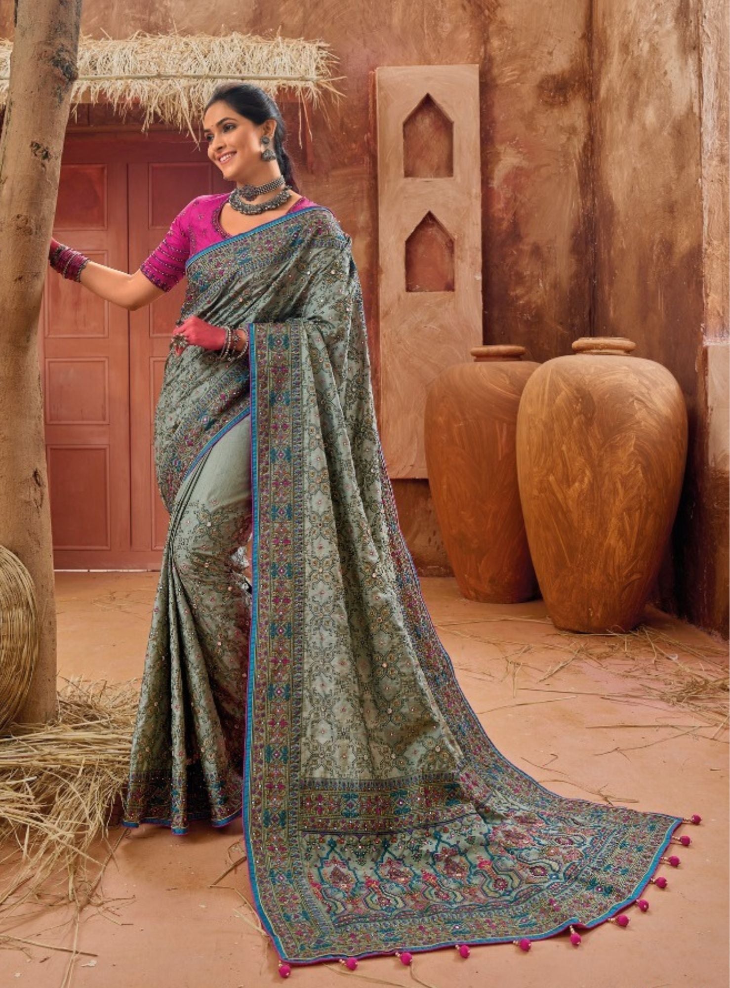 GREY BANARAS SILK SAREE WITH PURE KACHHI WORK - RENT