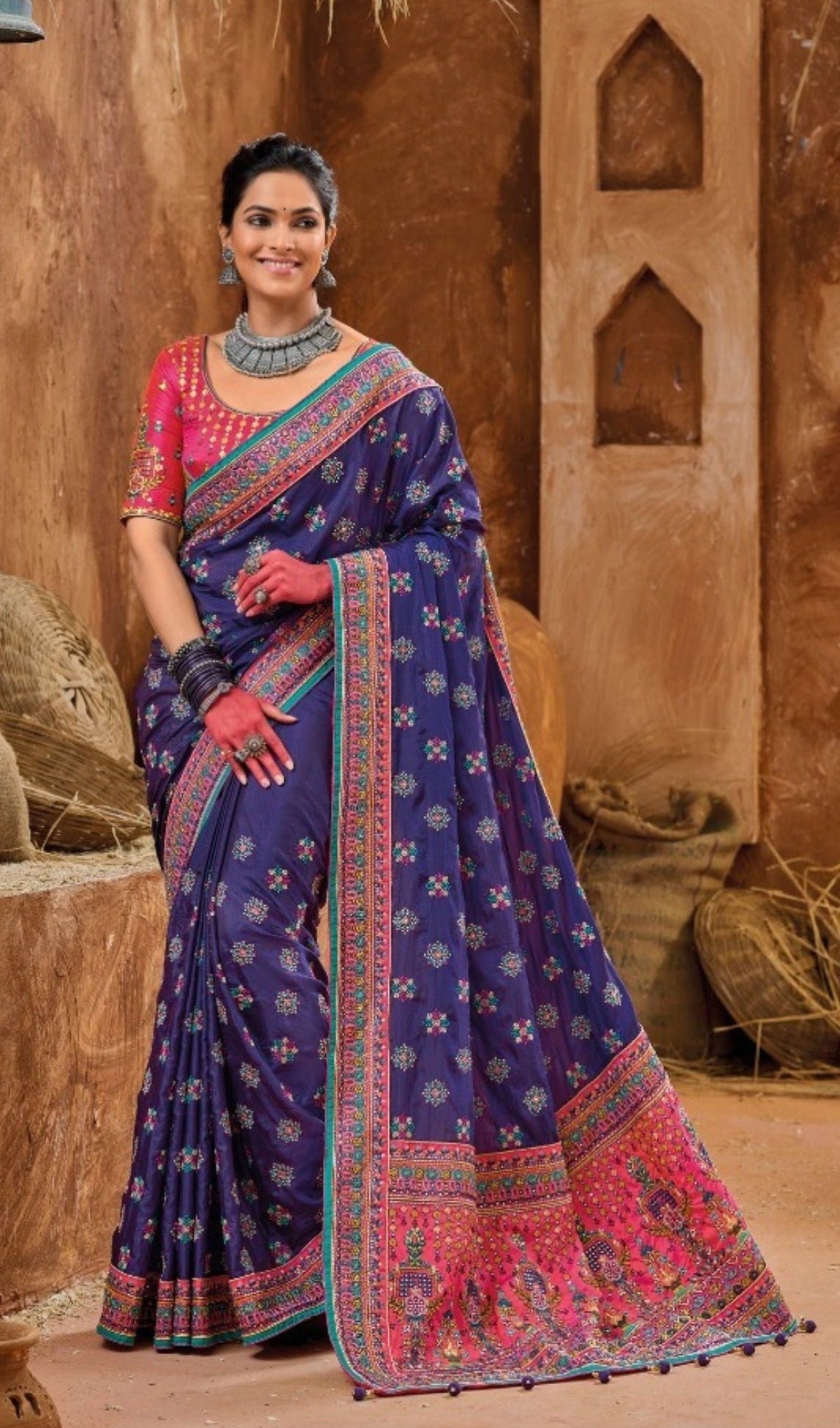 Buy Yavira Silk Navy Blue and Red Floral Print Kalamkari Pure Silk Saree  with Unstitched Blouse online