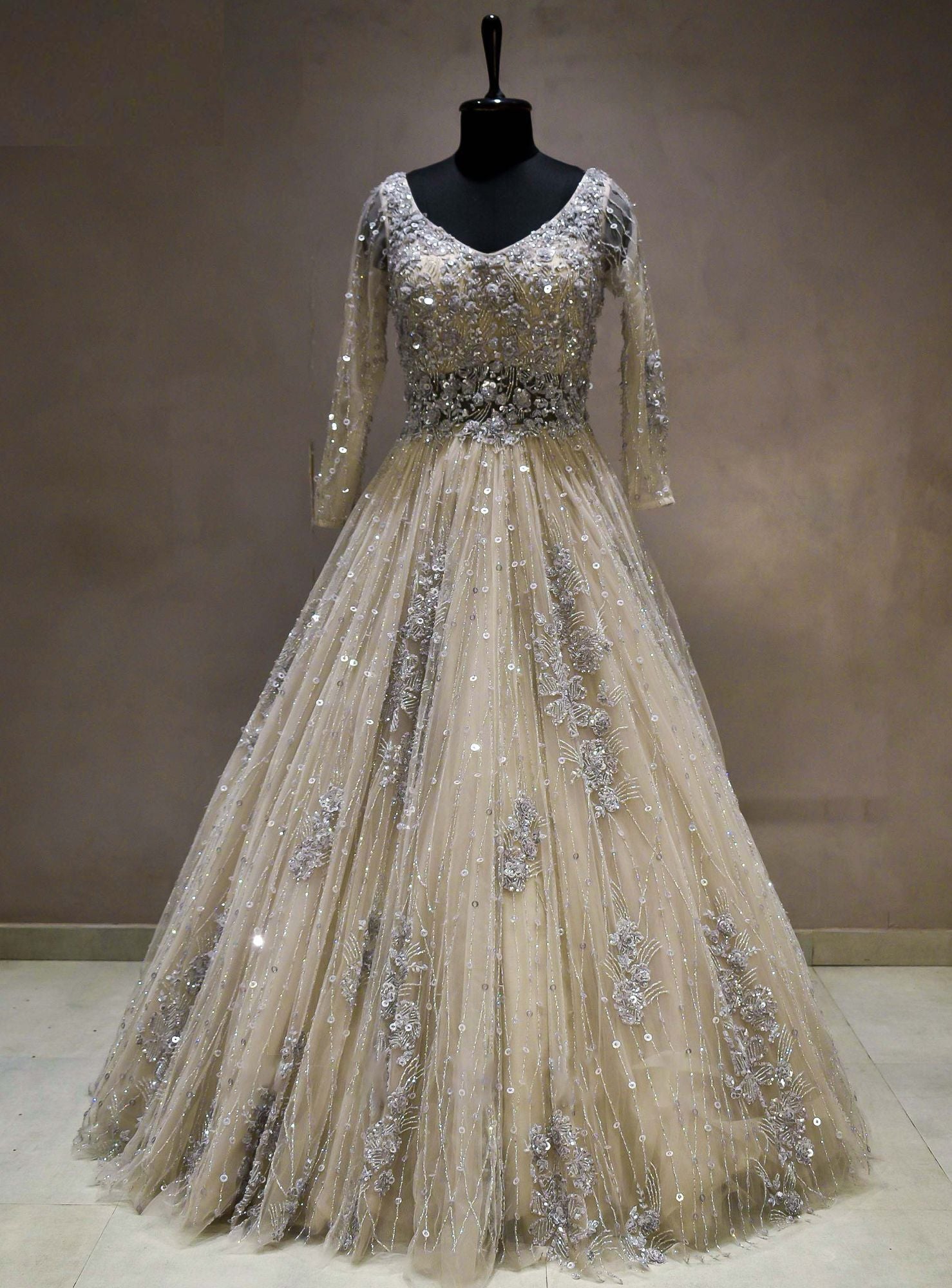 Gown | Gown Design | Evening Gowns | Wedding Gowns | Long party wear Gown  online at Joshindia.com – tagged 