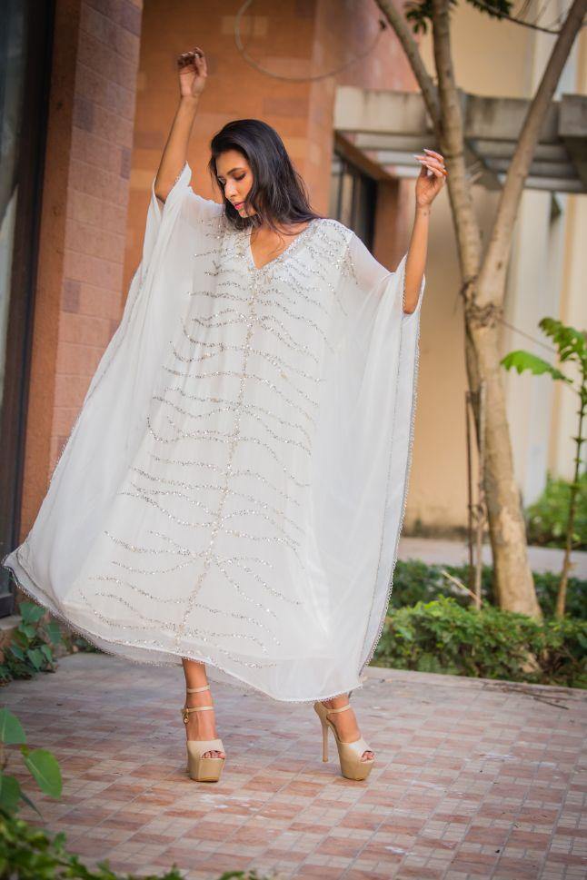 White Kaftan Dress - Rent - Glamourental