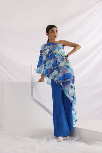 Smriti Apparel's Light between the ocean co-ord set - Rent