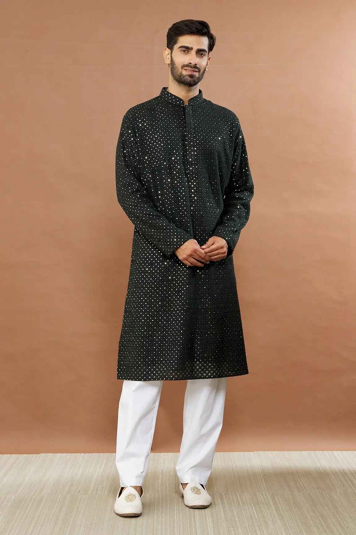 Aham Vayam's Festive chamkilla embellished kurta set - Rent