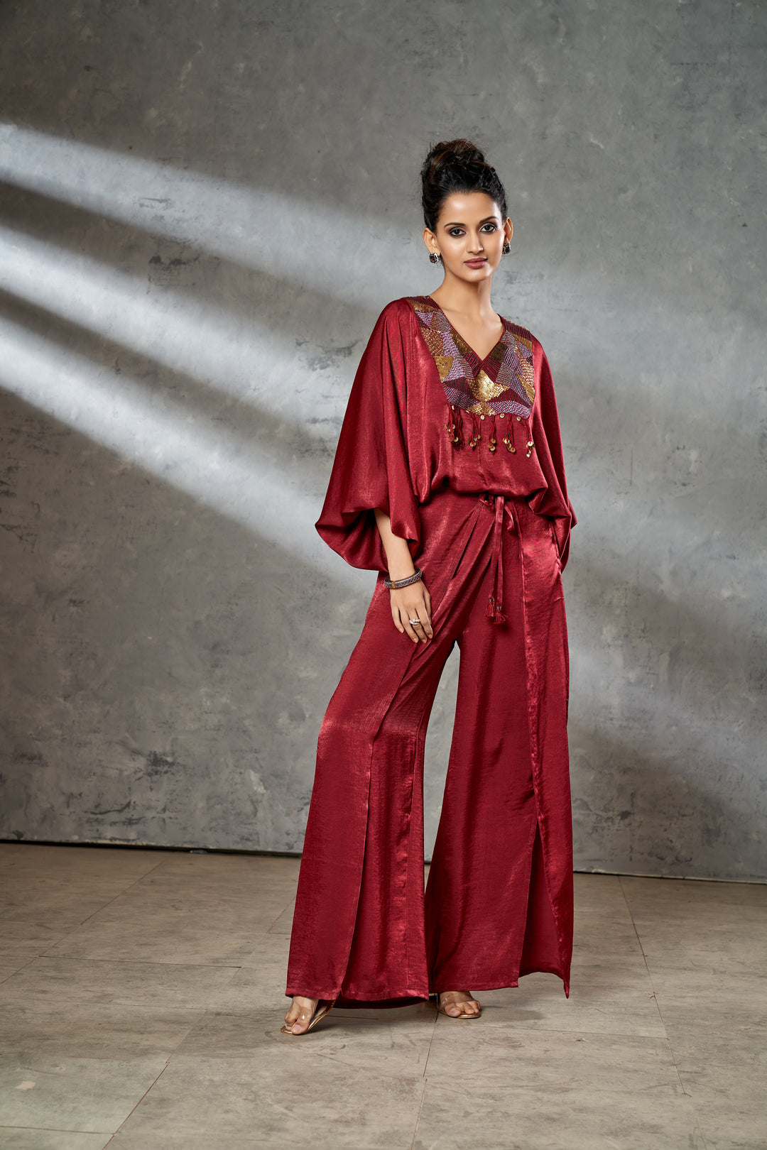 Aditi Somani's Elegant and classy outit - Rent