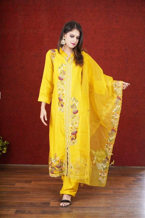 Yellow Cambric Frock Style Kurti With Plazo Set. – Label Growease
