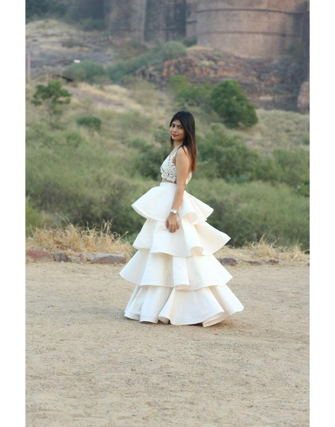 Ivory layered outlet skirt