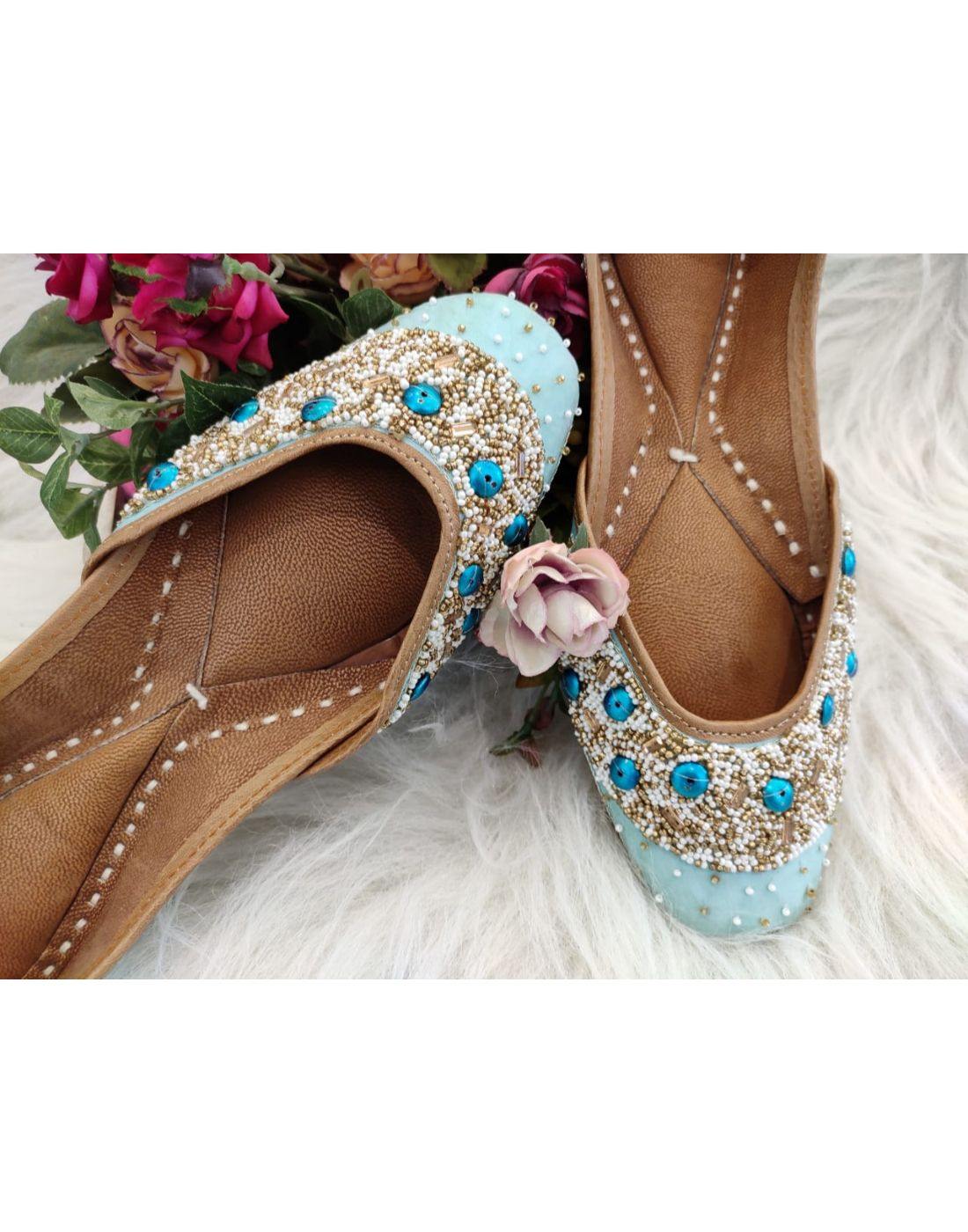 Punjabi Juttis-Women-Glamourental