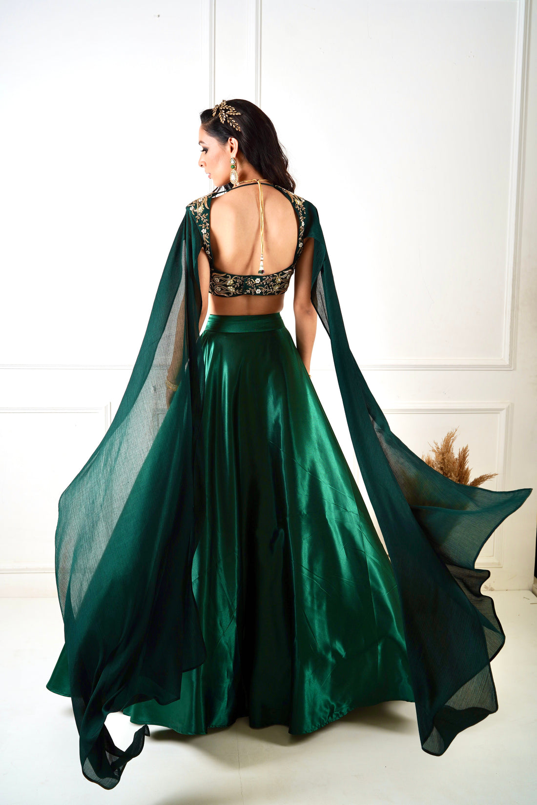 Rent Engagement Indian Outfit for Bride & Guests at Glamou Rental Tagged " Green" Rent Engagement Indian Outfit for Bride & Guests at Glamou Rental Tagged " Green"