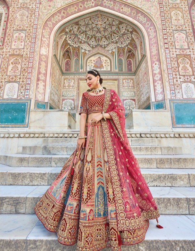 Maroon bridal heavy embroidered Lehenga Set- Rent